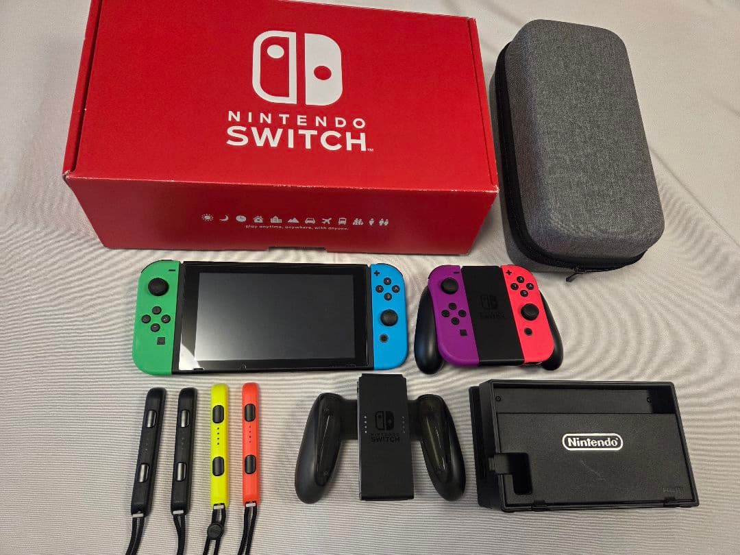 Nintendo Switch 本体 + ジョイコン&ケースセット