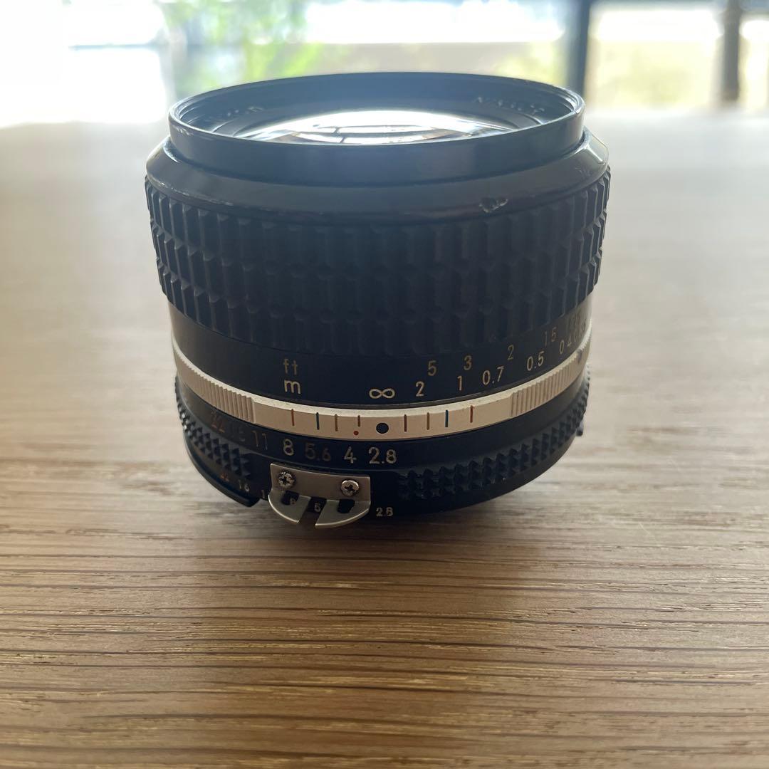 Nikon Ai Nikkor 24mm f/2.8 レンズ