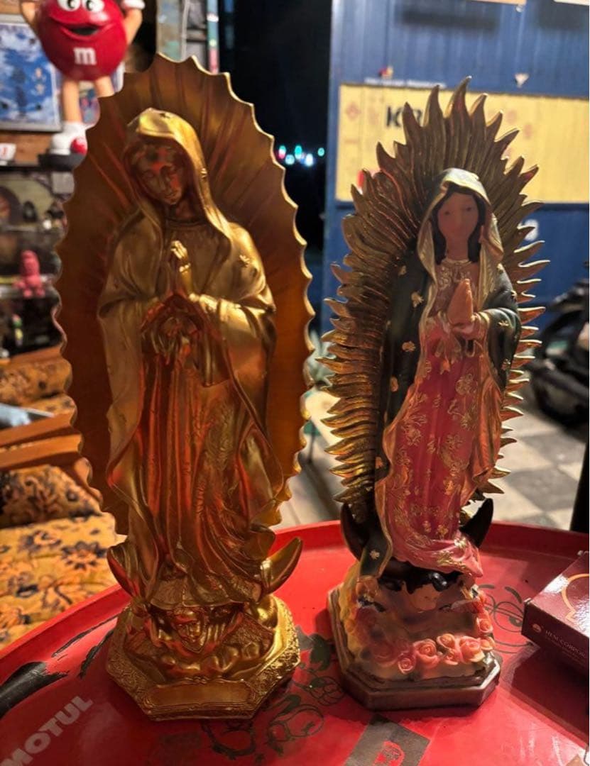 マリア像 特大　グアダルーペ ガレージ　フィギュア　アメトイ　メキシコ　2体