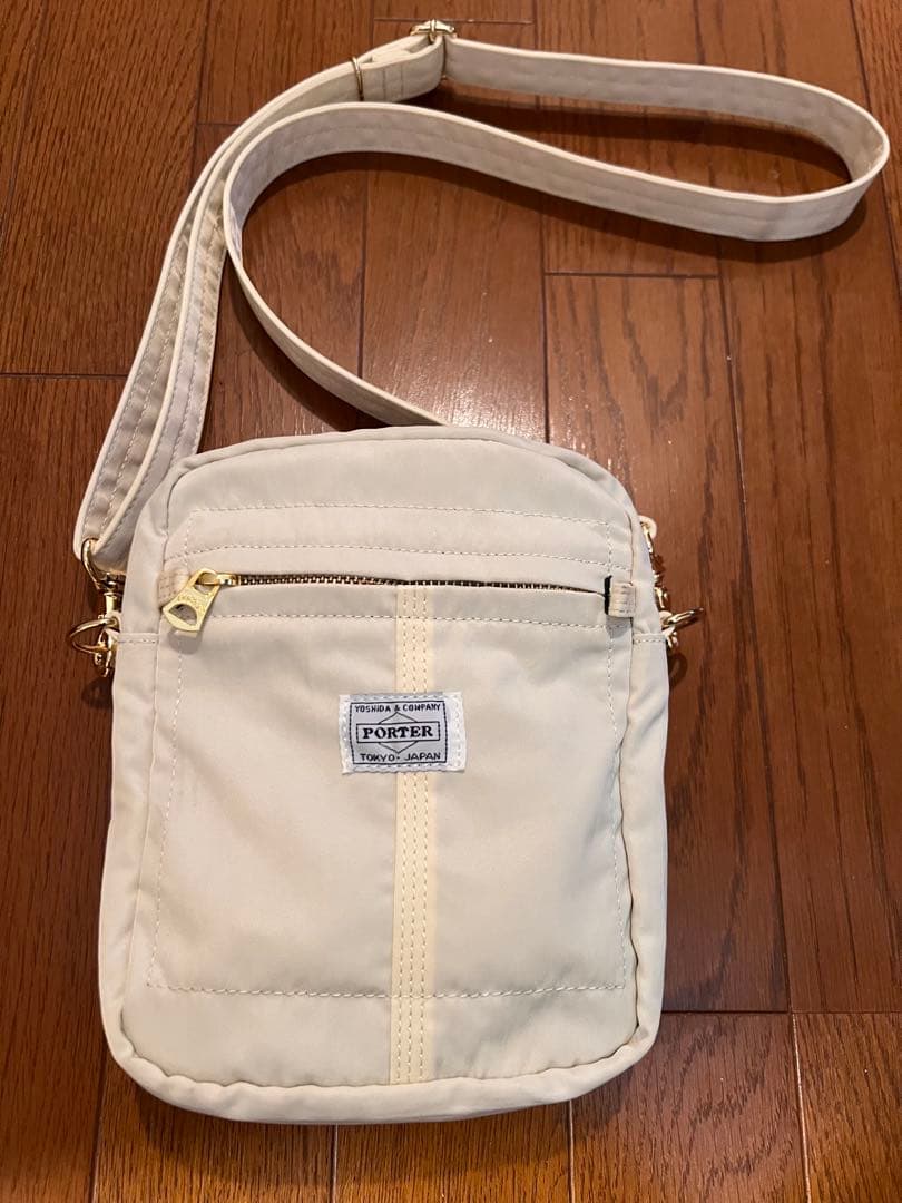 PORTER ショルダーバッグ クリーム色　白