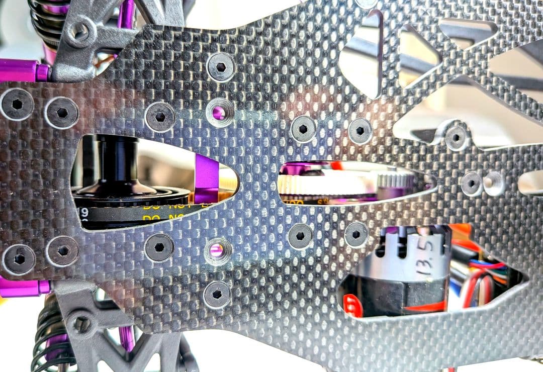 HPI cyclone TCX 未走行 シャーシ 希少