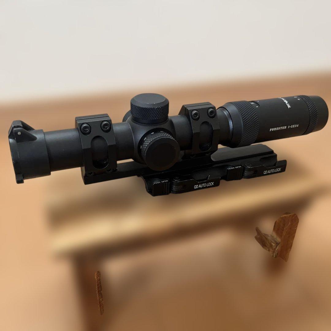 vector optics forester 1-5×24 スコープ　マウント付