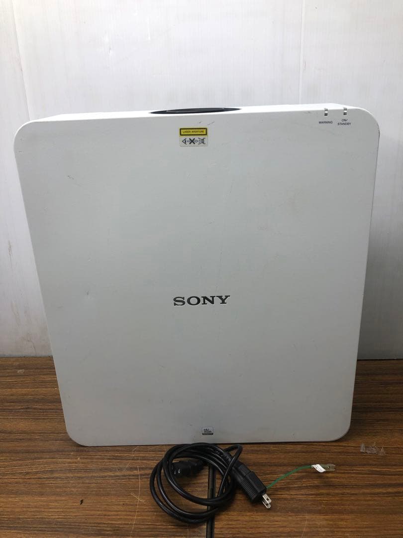 SONY レーザープロジェクター VPL-FHZ65