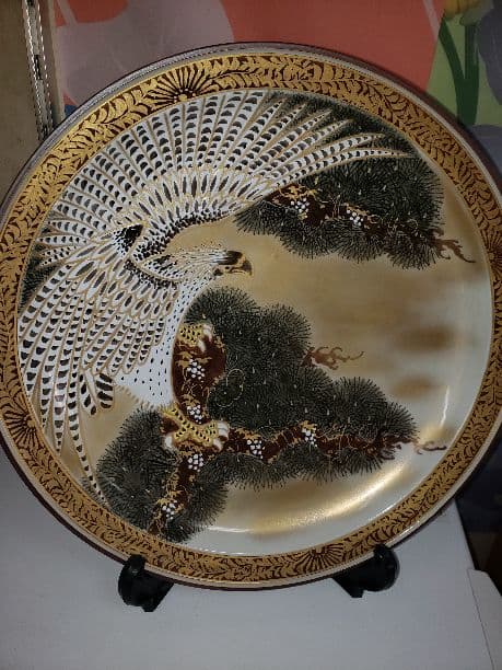 九谷焼　昇竜作　飾り大皿12号本金　松鷹