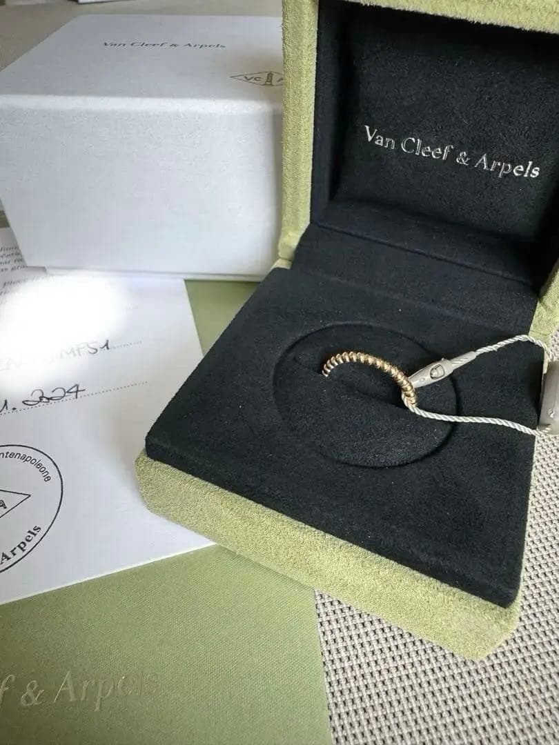 VanCleef & Arpels ヴァンクリ ペルレ スモール ローズゴールド