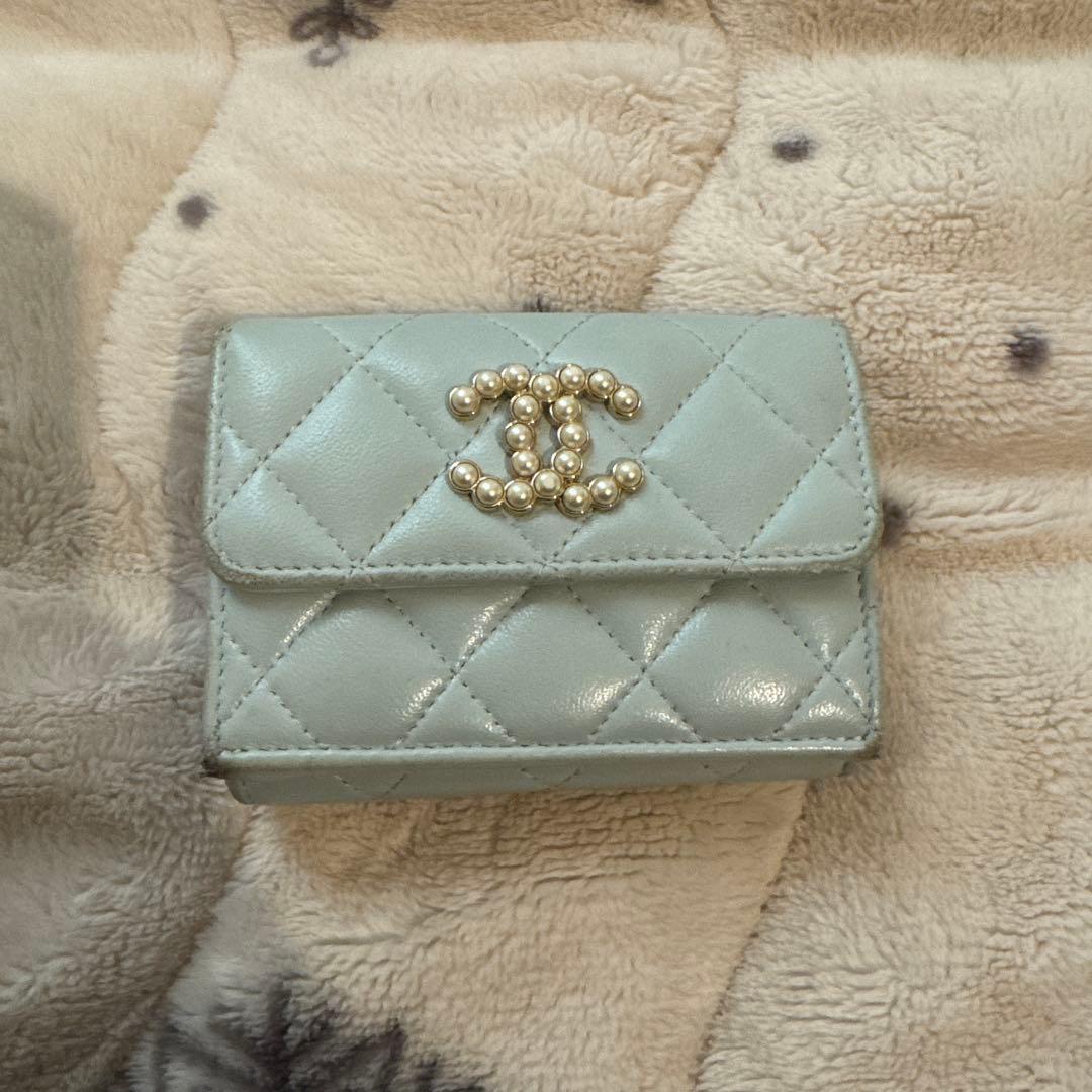 水色 キルティング 三つ折り財布