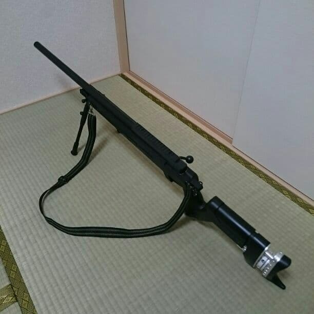 スナイパーライフルとソーコムとガバメント