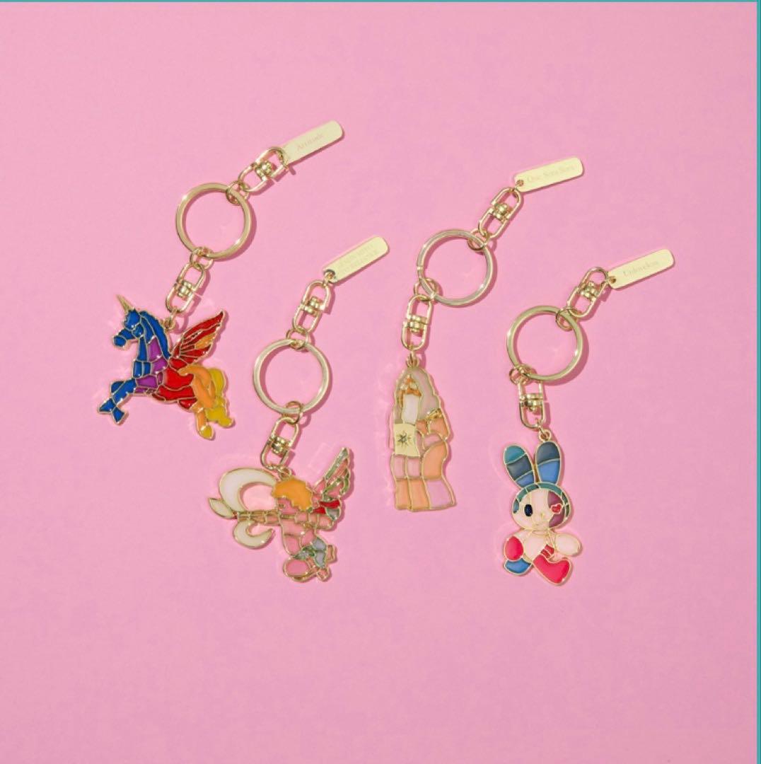 ミセス Wonder Museum ステンドグラスキーホルダー 全4種類