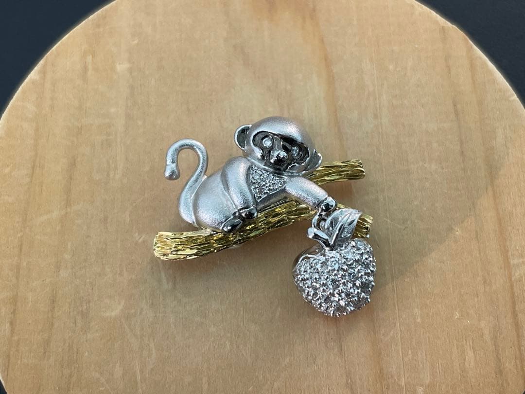 K18/K18WGお猿さんモチーフブローチ
