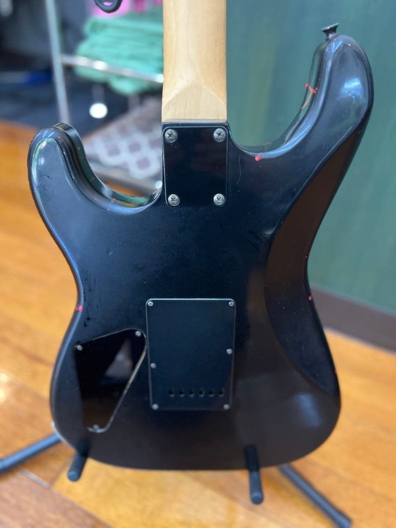 ラスト出品限定価格RATTウォーレン風ギターショップオリジナルカスタムギター！！