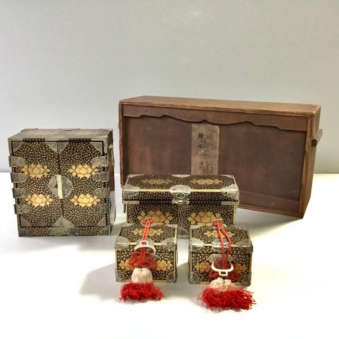 古い雛道具◆御三ツ揃◆木製 蒔絵 唐草 漆器 雛人形 骨董 ドールハウス