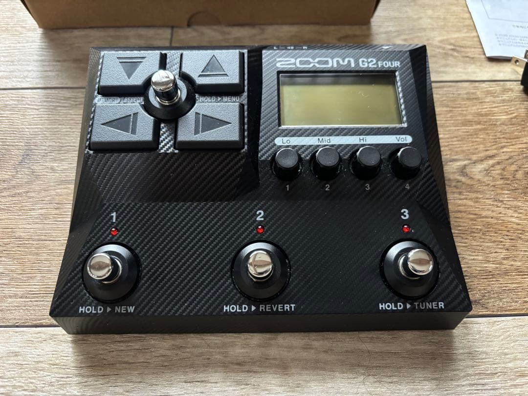 美品早い者勝ち！ZOOM G2 FOUR ギターエフェクター