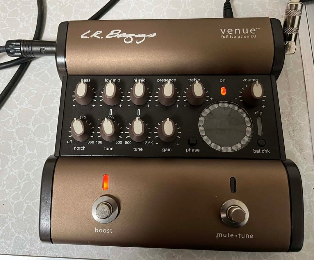 L.R. Baggs Venue アコースティックギター用プリアンプDI