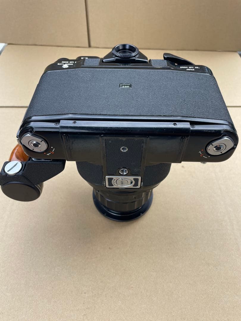 ひ*き様 Pentax 6×7 105mm F2.4 ウッドグリップ付き