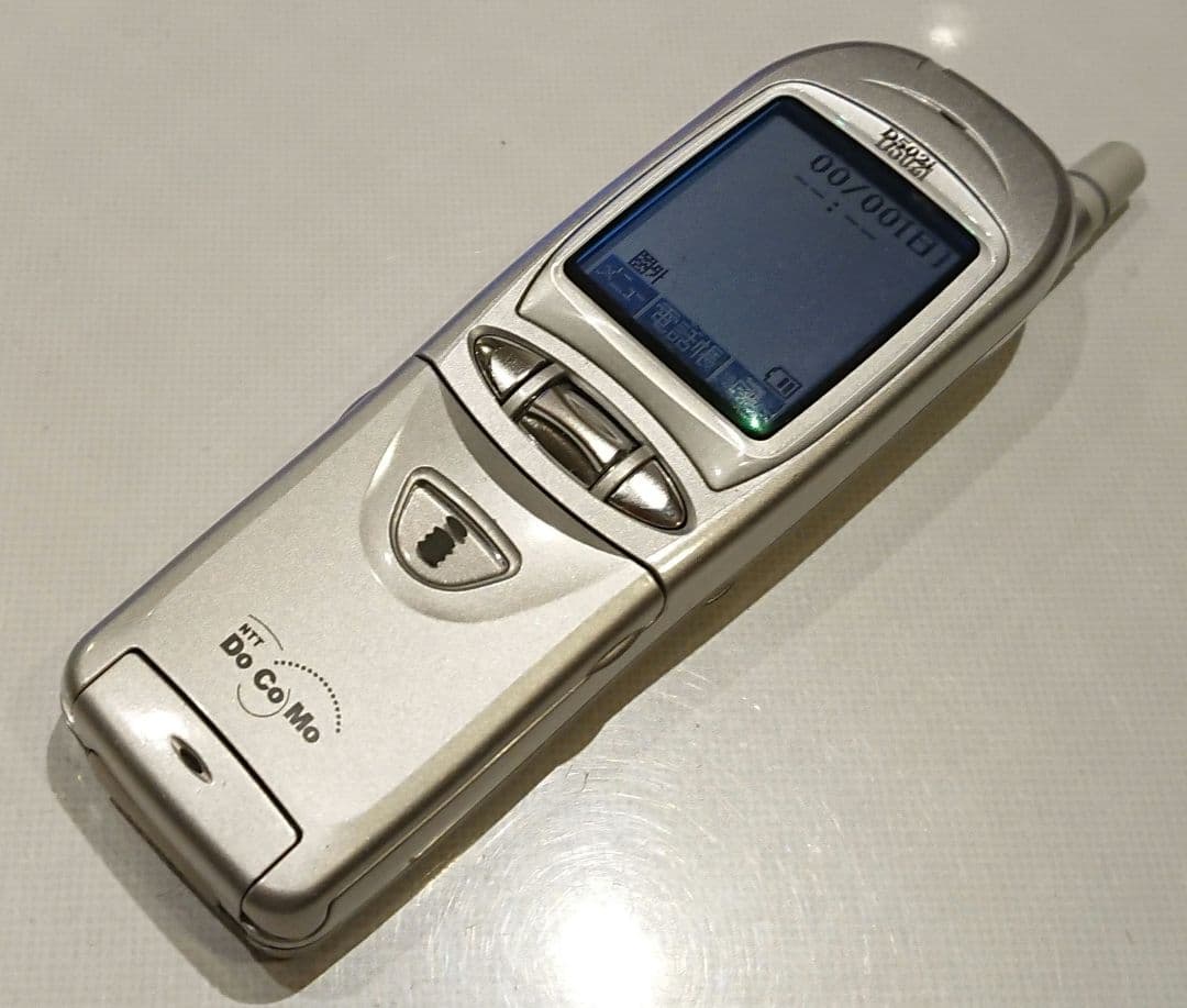 レア 美品 ドコモ D502i HYPER silver シルバー ガラケー