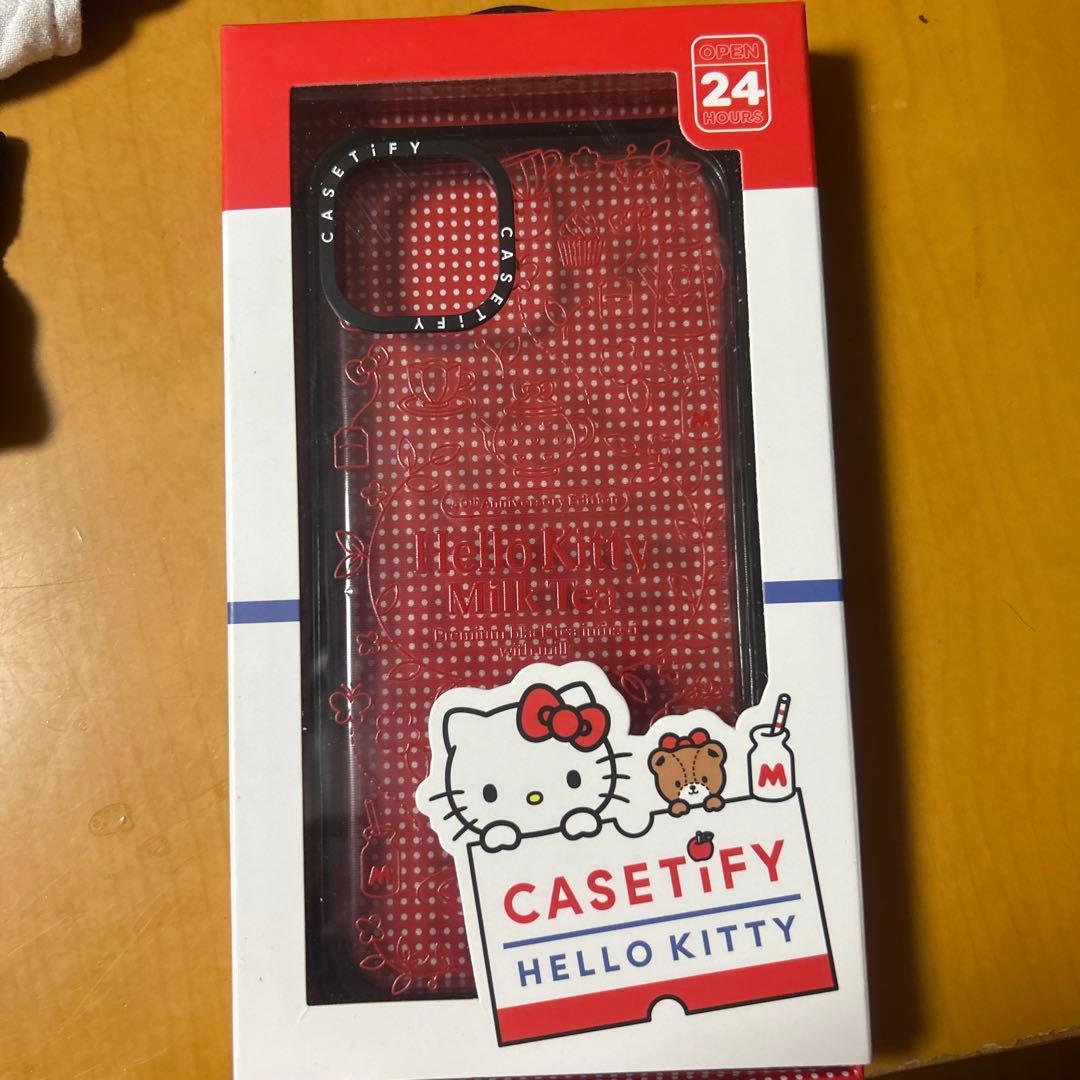 CASETiFY Hello Kitty Milk Tea ケース