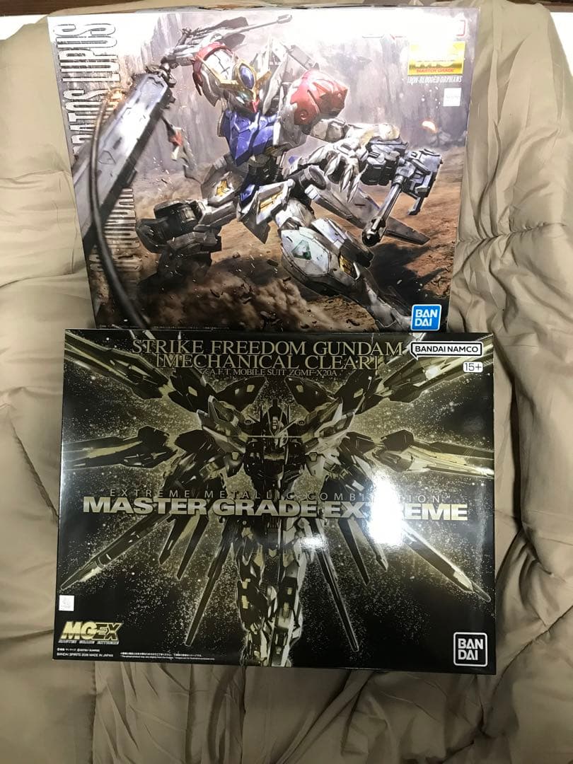 MGEXストライクフリーダム(クリア)MGバルバトスルプス新品未開封