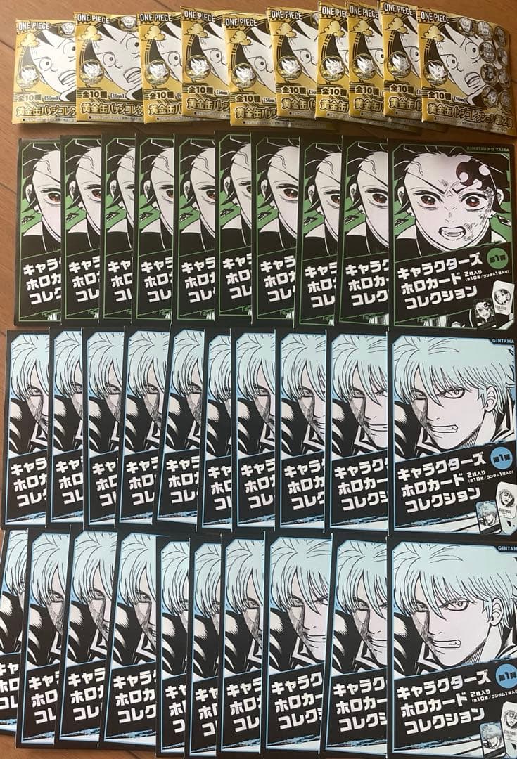 鬼滅の刃　銀魂　キャラクターズホロカードコレクション　ワンピース 缶バッジ