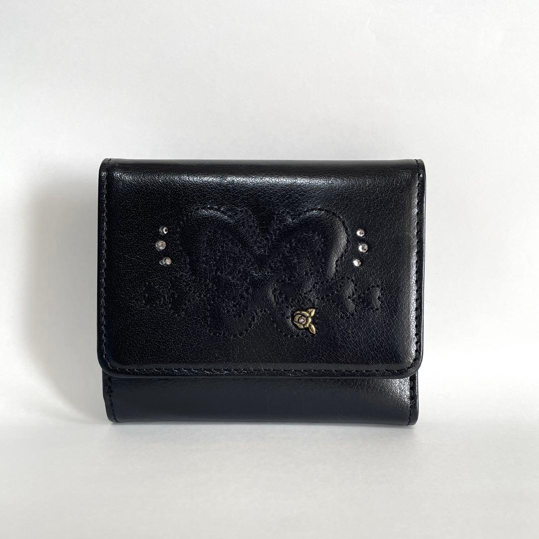 極美品 ANNA SUI 二つ折り財布 黒 レザー バタフライ 蝶 コンパクト