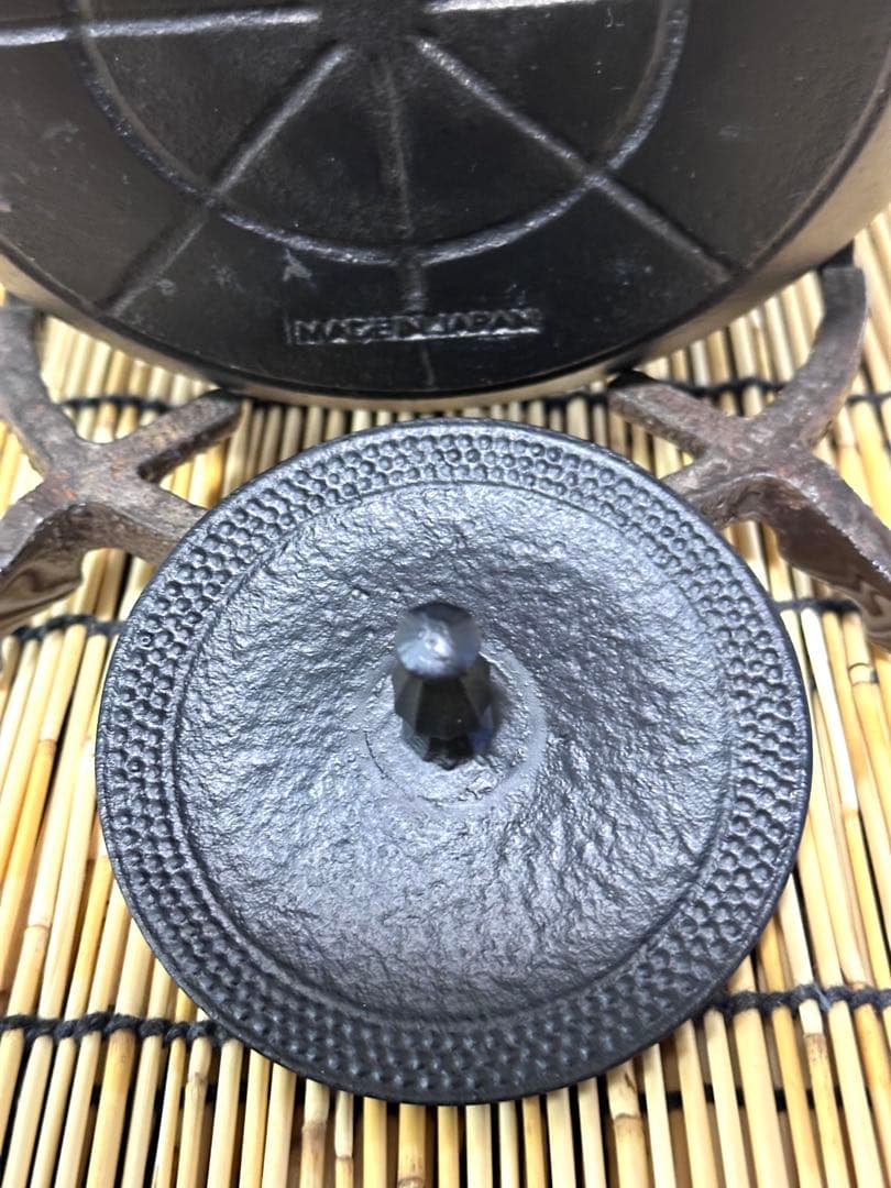 新品、供箱、栞付　南部盛栄堂(OIGEN)造　平型アラレ１.５Ｌ　ＩＨ対応品