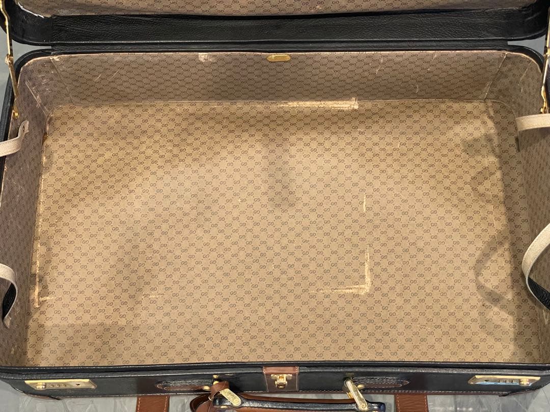 ゆ*み様 GUCCI グッチ レザー アタッシュケース ビジネスバッグ ブリーフ