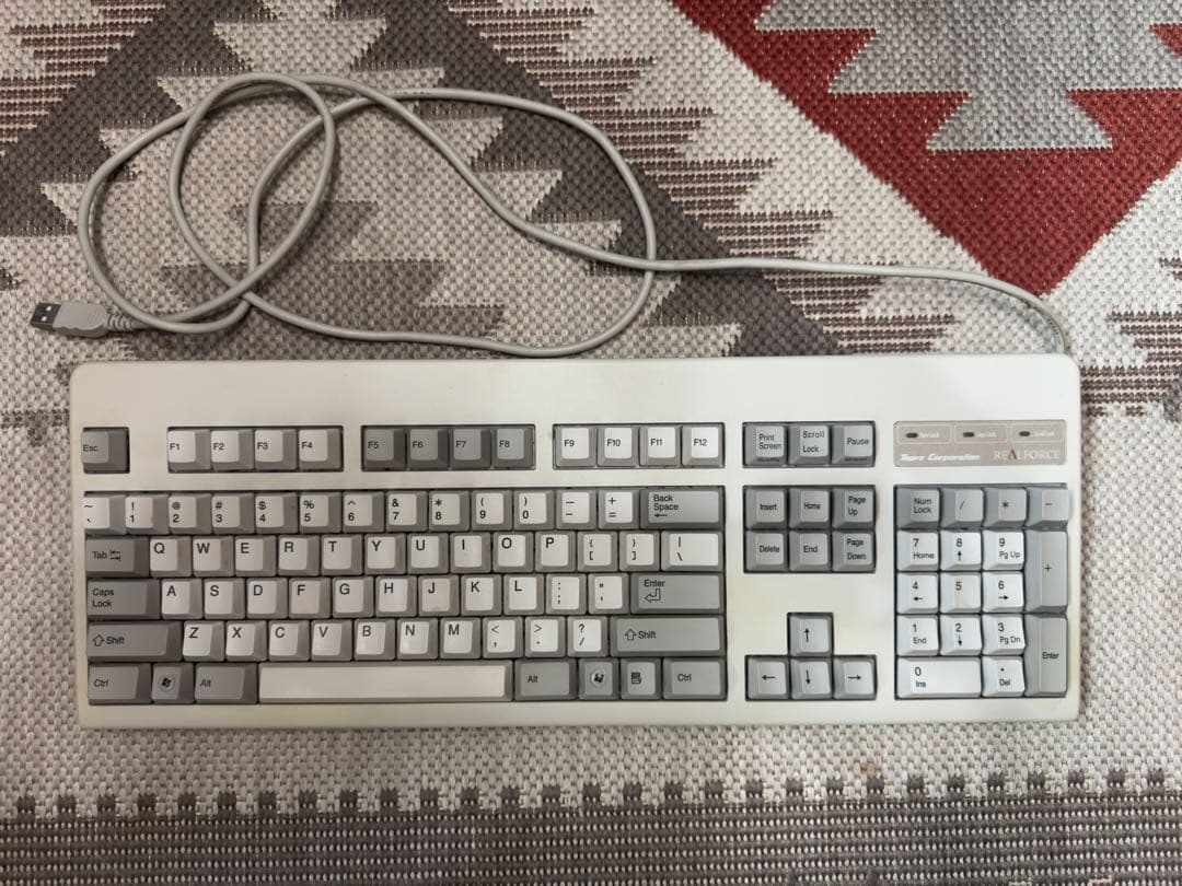 キーボード realforce 104UW
