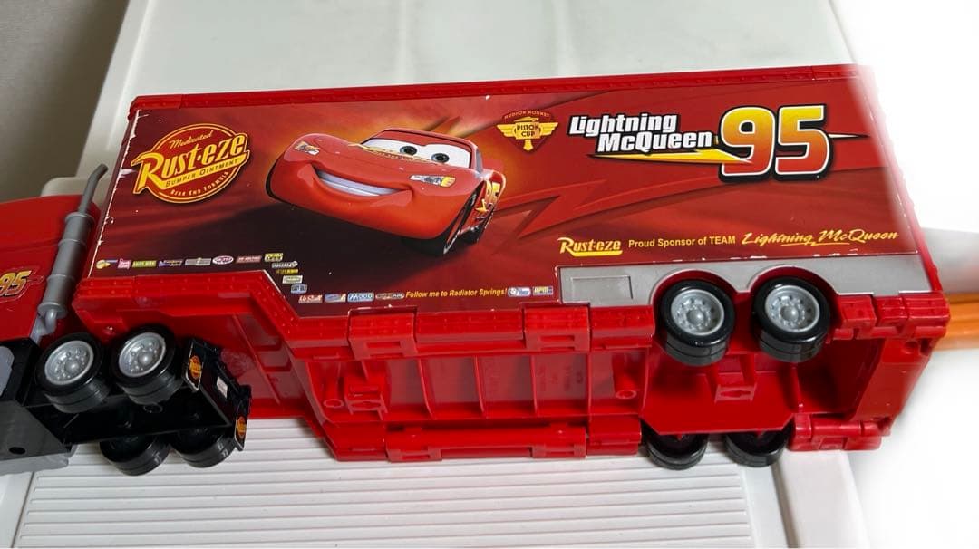 カーズ、マテル、キングトレーラー、マックトレーラー、ミニカー収納