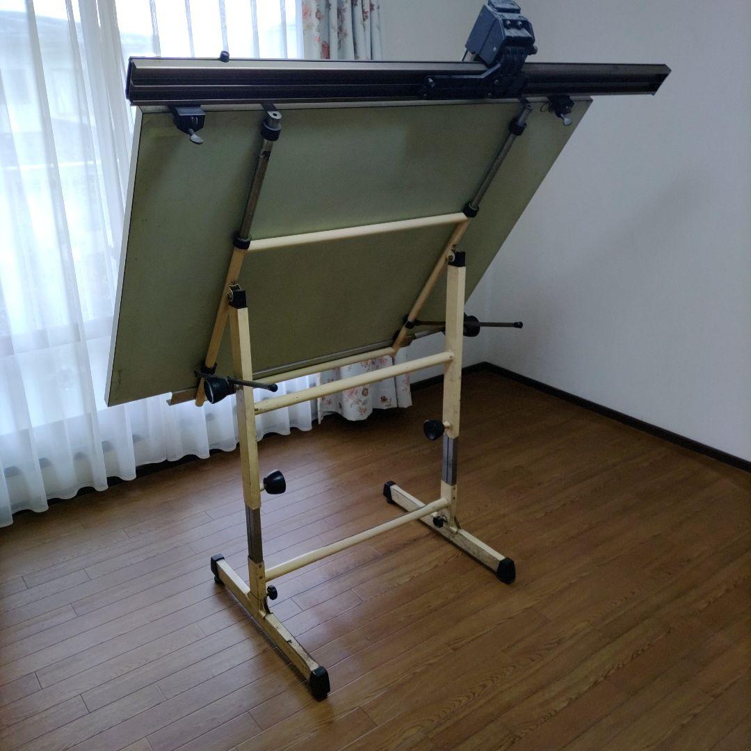 製図用ドラフター