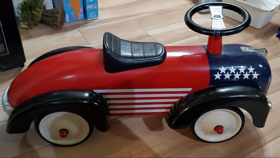 アルタバーク アメリカンな車です。