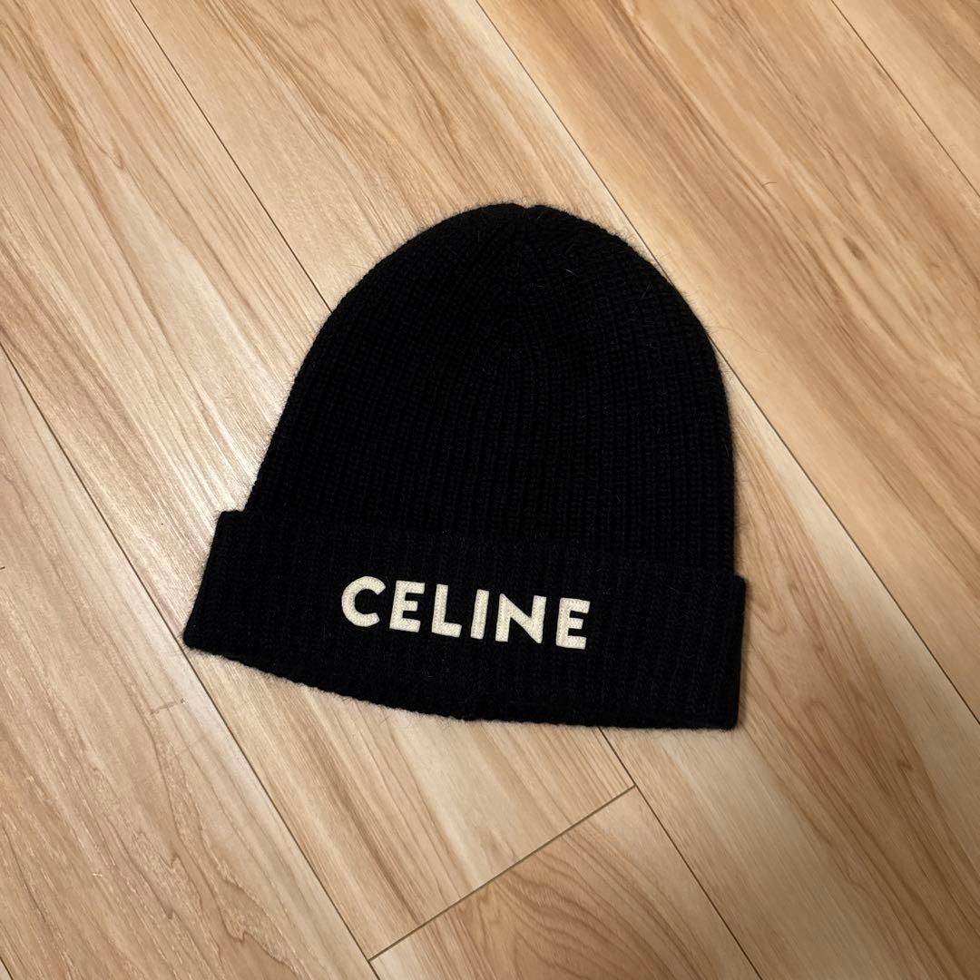 新宿伊勢丹購入 新品同様 セリーヌ ニットキャップ