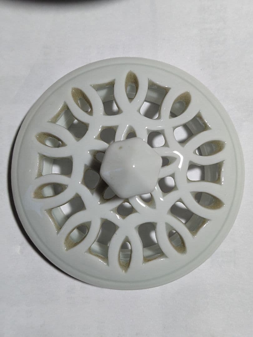 ♦鍋島焼 染付 雁に山水図 紋様 透し彫り 三足香炉 有田焼 香道具 骨董品