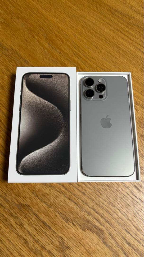 iPhone15Pro Max 256GB 美品