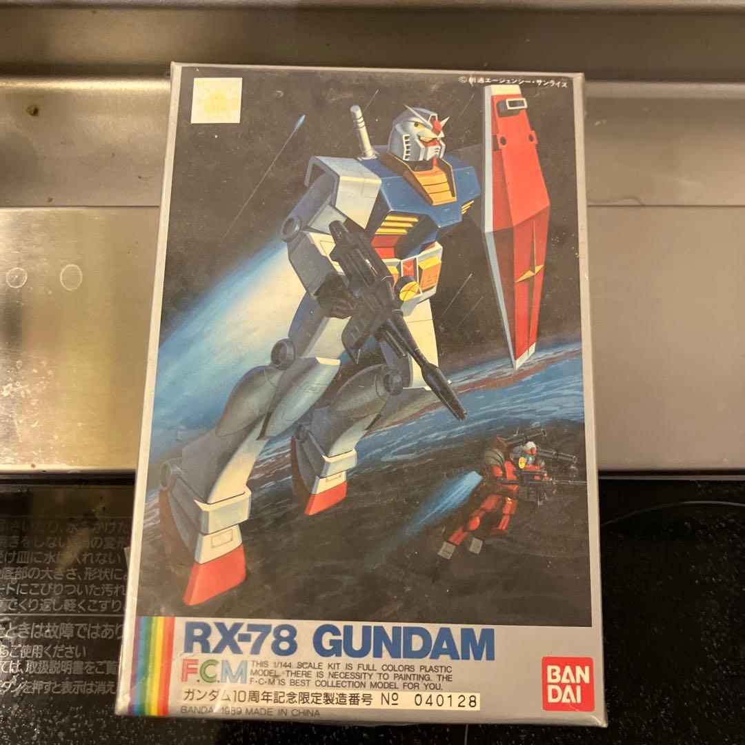 異*人様 RX-78 GUNDAM プラスチックモデル 1/144
