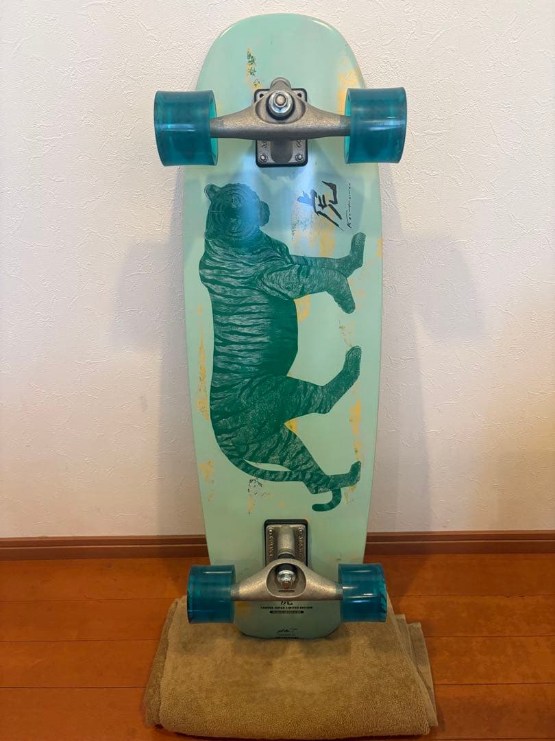 11/20まで特別プライスCarver TORA 33inch サーフスケート