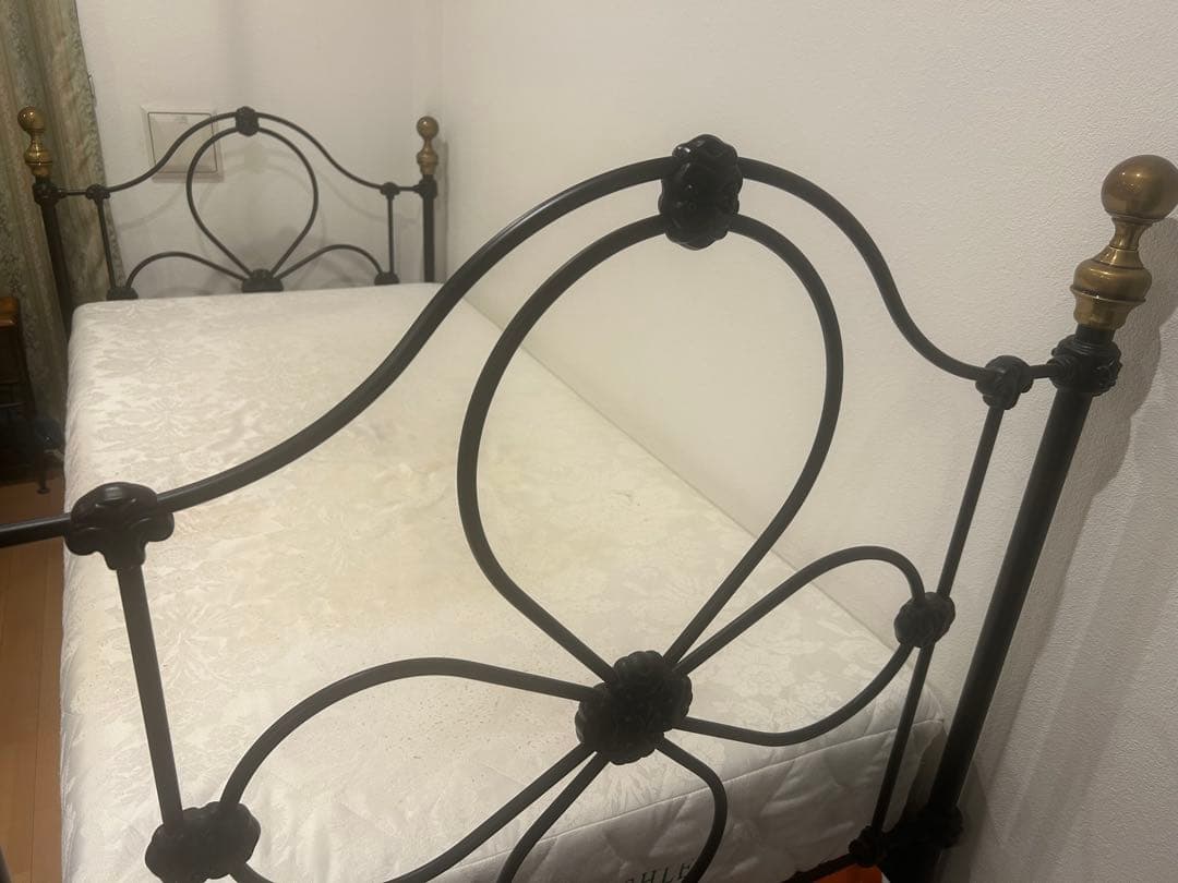 ‼️1/25まで出品　ローラアシュレイ　シングルベッドフレーム　チェルトナム