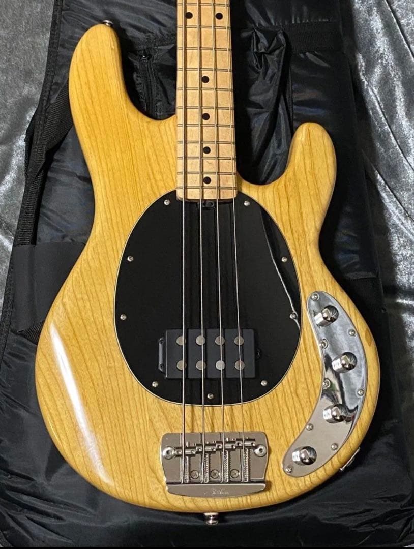 美品 Sterling by Musicman Ray34