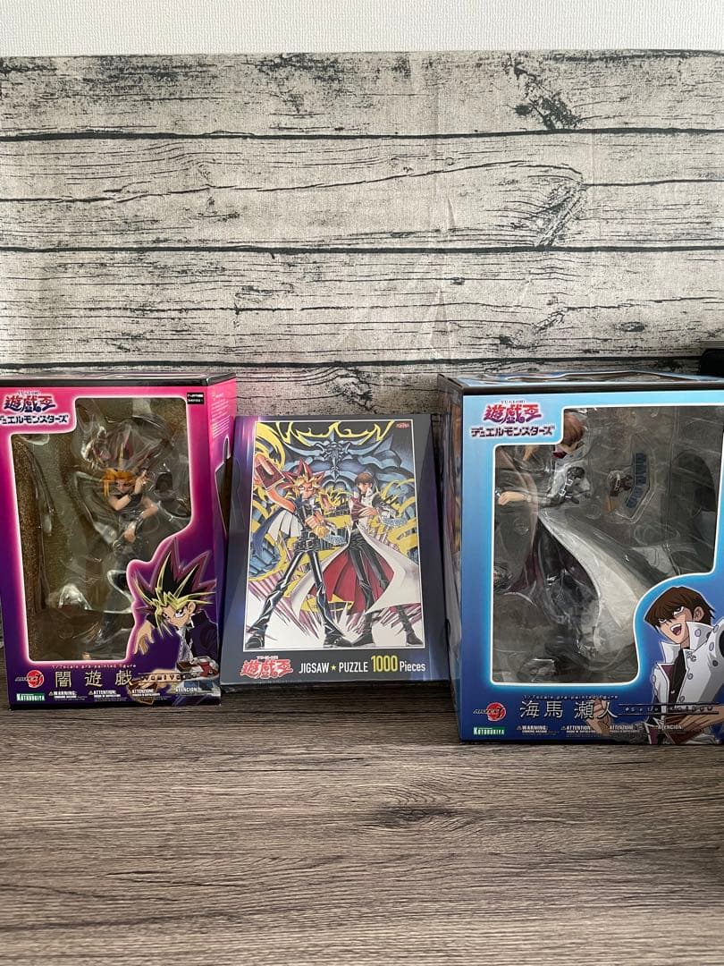 送料無料　新品未開封　遊戯王 フィギュア　激レアパズル　セット