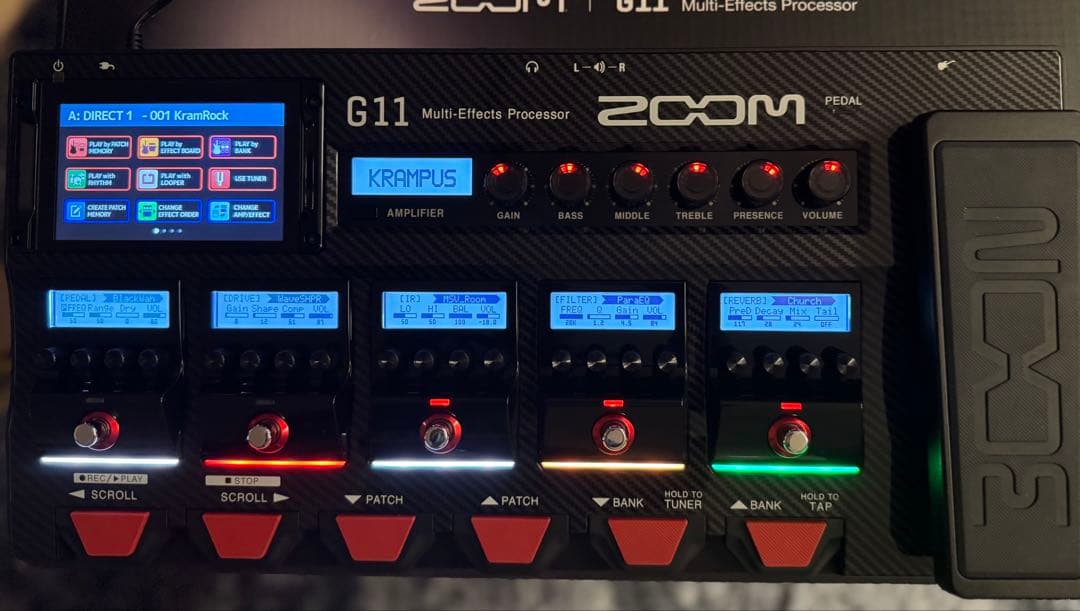 ZOOM G11 フラッグシップ マルチエフェクター 17000円相当のオマケ付