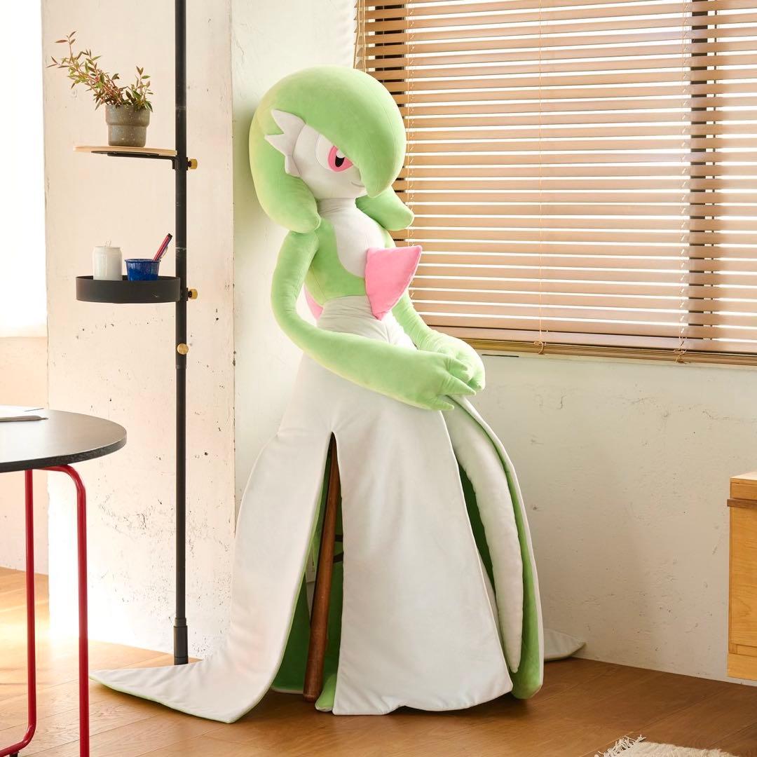 等身大サーナイト ぬいぐるみ ポケモンセンター