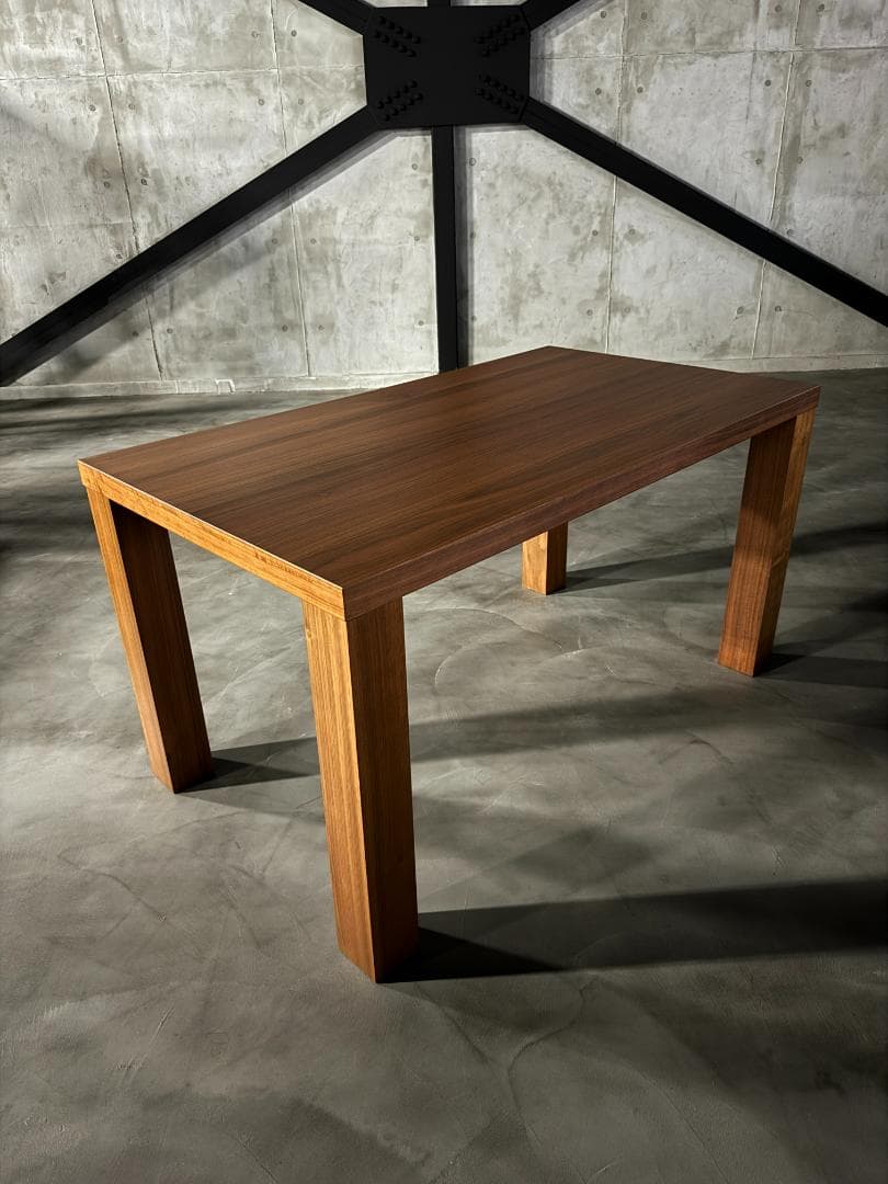 ダイニングテーブル Bo Concept Occa