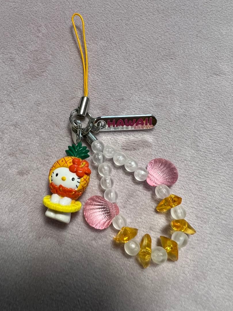 レア　ハローキティ 根付け　ハワイ限定　パイナップル