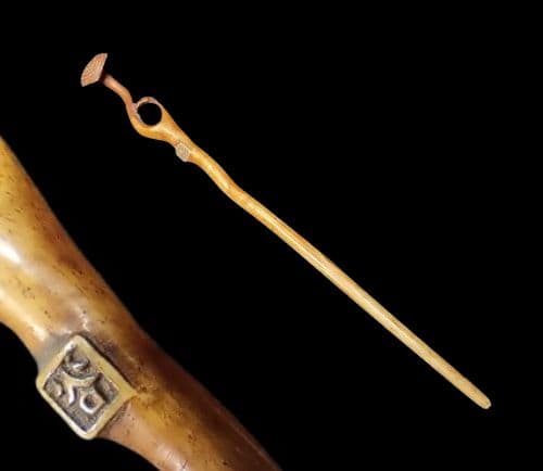 尾崎谷斎 在銘 笄 (こうがい)「霊芝」浅草彫 幕末 根付 名人