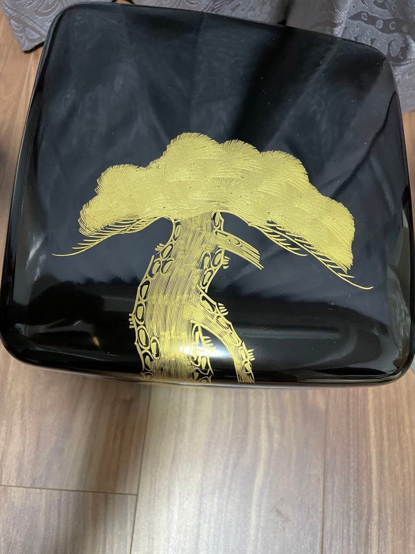 お重箱　　骨董　漆塗り