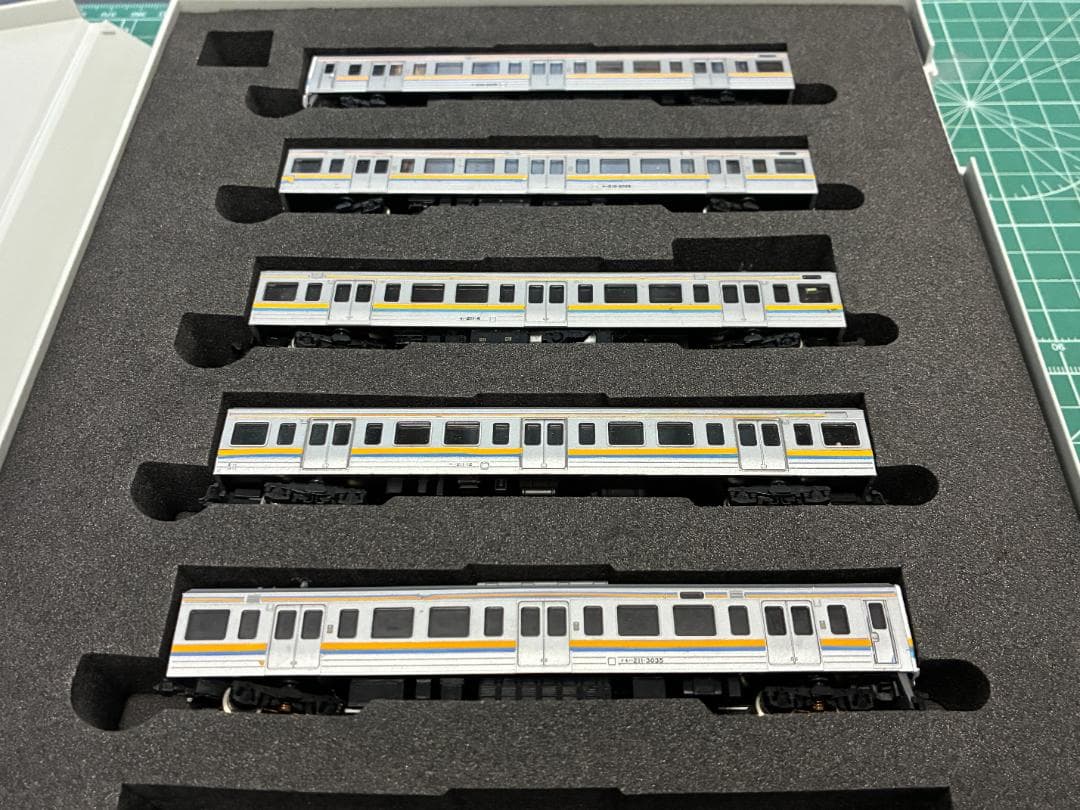 211系3000番台房総色　インレタ改造　ジャンク品扱い