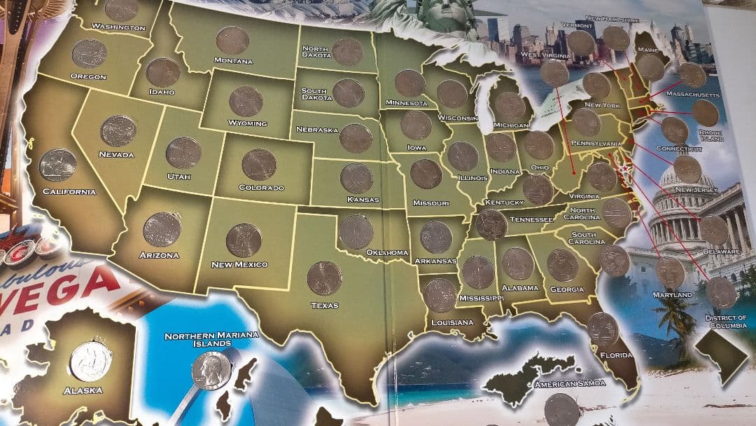 ☆。アメリカ25セントクォーター50州記念アルバム(56枚在中)。