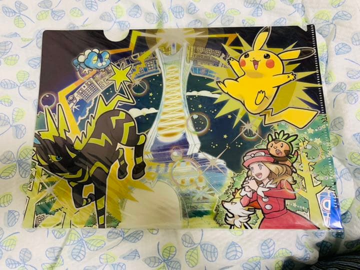 激レア！ポケモン　クリアファイル　セレナ　ピカチュウ