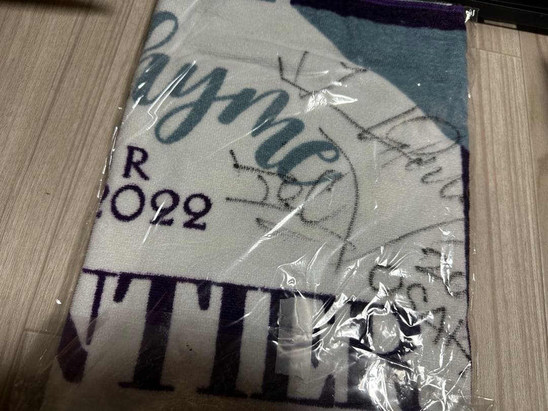 Hilcrhyme 本人使用 サイン入りタオル