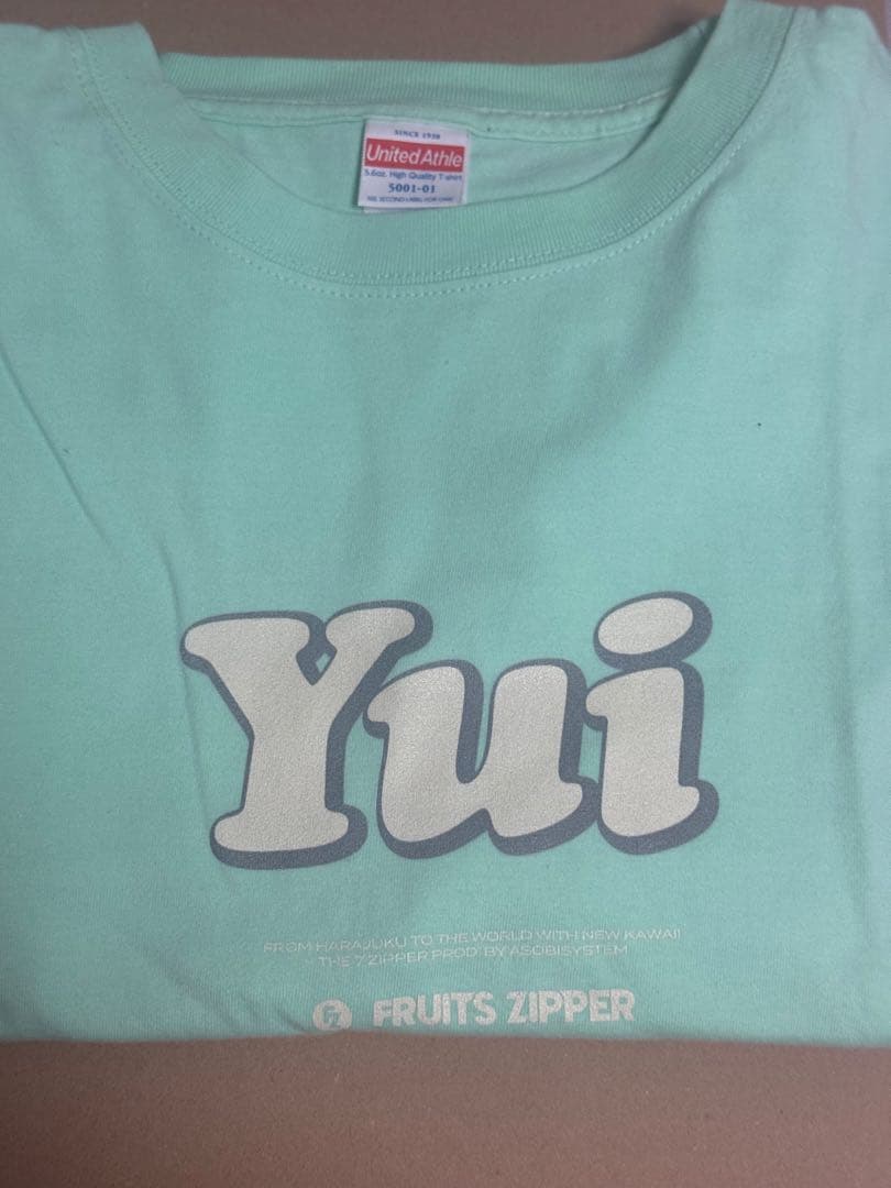 FRUITSZIPPER、櫻井優衣アクスタ、サイン入りグッズトレカなどまとめ