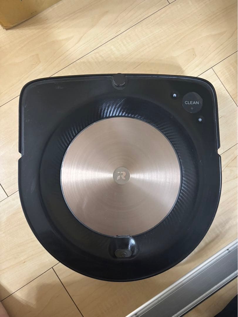 ロボット掃除機本体 黒 充電スタンド付き　Roomba