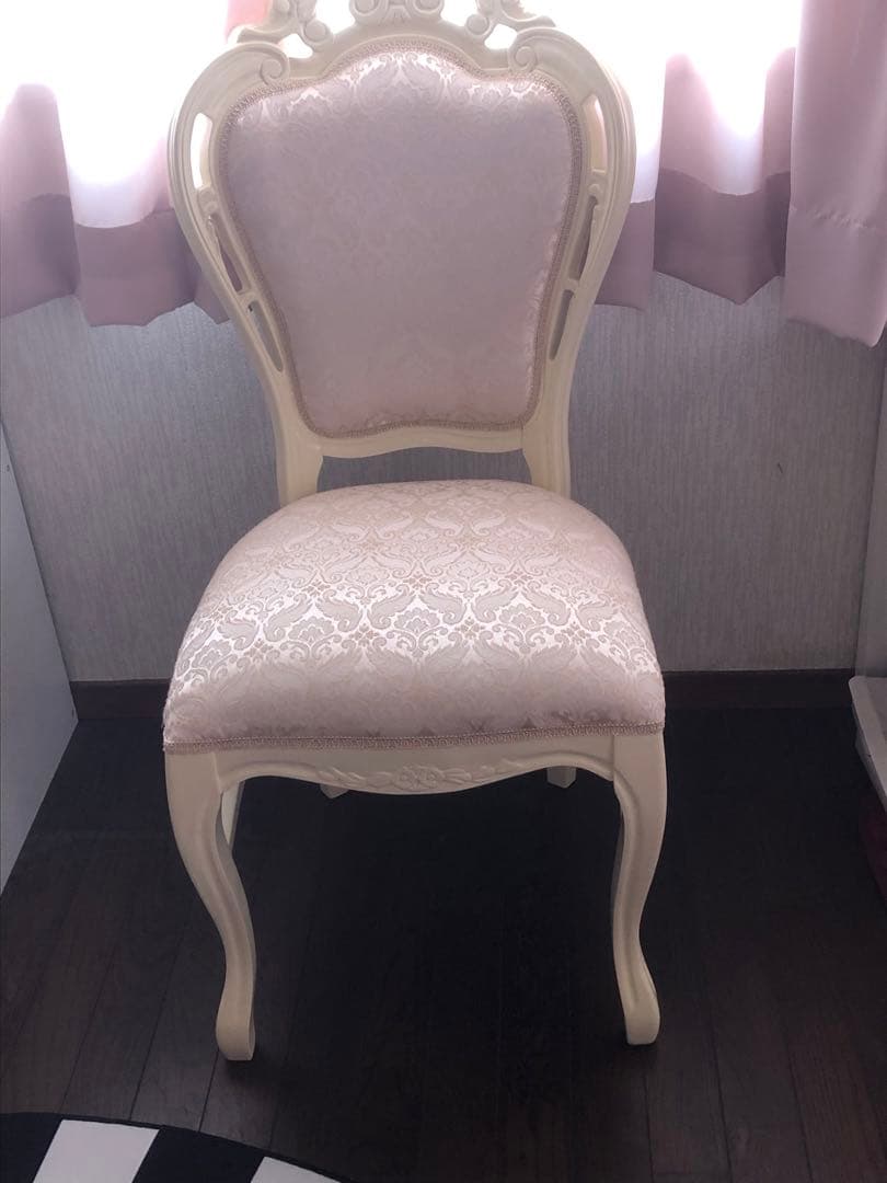 ロココ　猫脚アンティークチェア♦️美しい ホワイト ダマスク♦️完売品♦️送料込